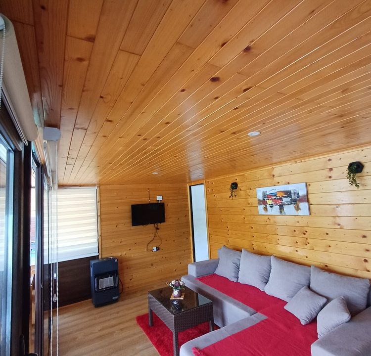 Splav La playa jezero perućac (10)