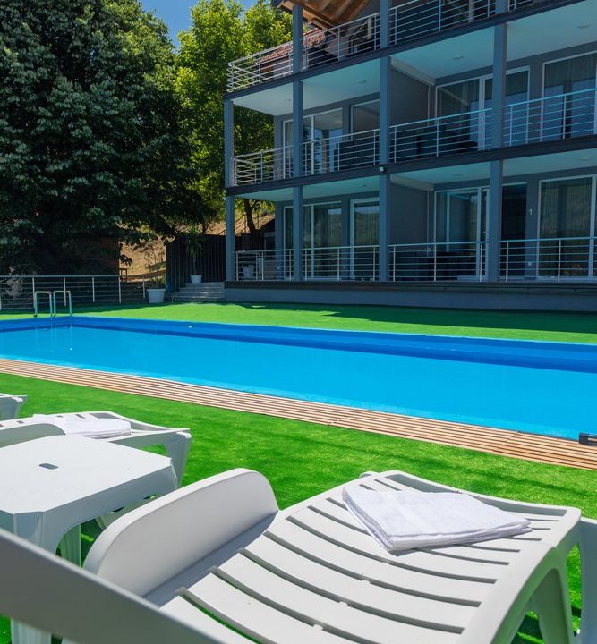 perućac-apartmani-drinska-priča-smeštaj-sa-bazenom (34)