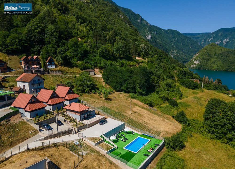 perućac-apartmani-maja-smeštaj-2025 (27)