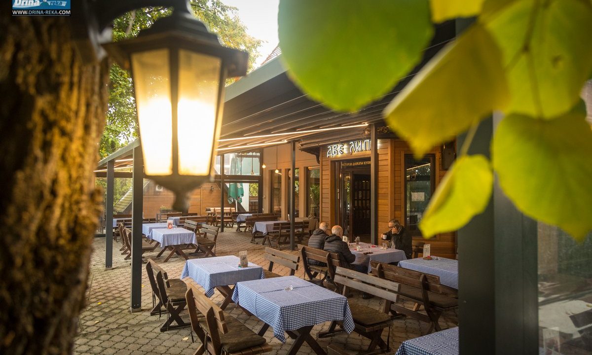 restoran-dve-lipe-bajina-bašta-drina-kućica-na-drini (42)