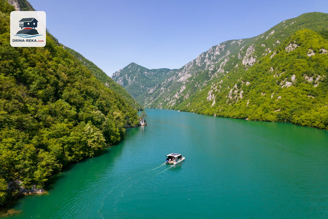 Katamaran tura kroz kanjon Drine i jezero Perućac